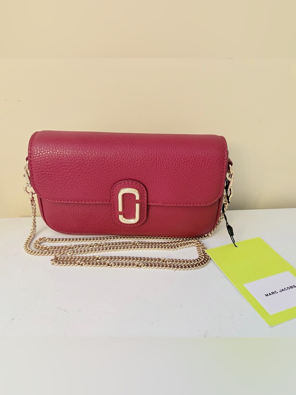 NWT Marc Jacobs Siren Red J Pebbled Leather Crossbody with Gold Chain